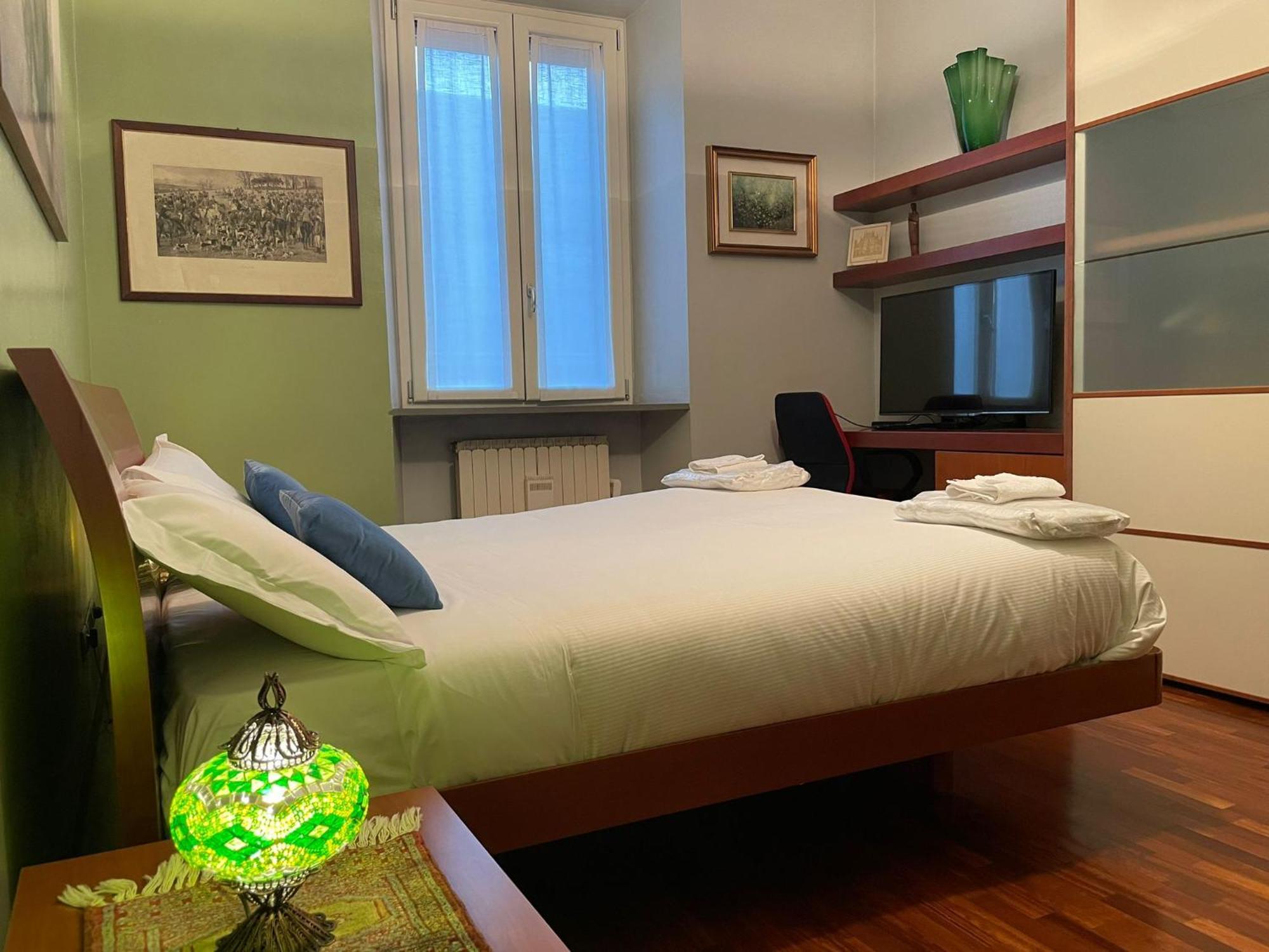 Cozy Flat Mins Walk To Navigli And Metro Porta Genova Apartman Milánó Kültér fotó